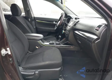 2015 Kia Sorento Lx из США, поврежденный, VIN 5XYKT4A66FG650755